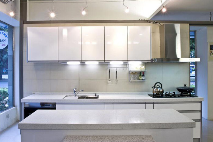 石英石台面要做隔热及防潮吗?
?????