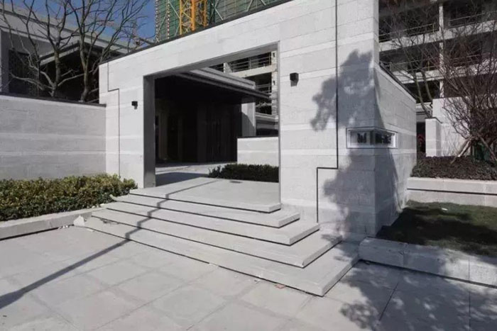 石材吊挂如何预防锈黄呢?????