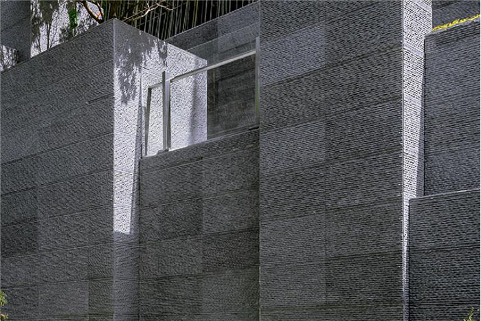 芝麻黑花岗岩如何选择防护剂呢?