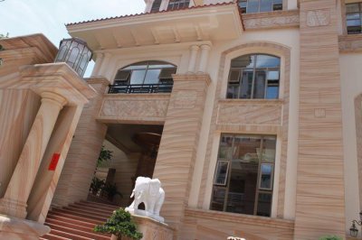 How to use sandstone in building decoration