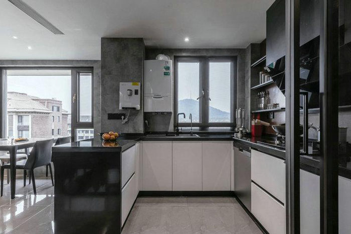 进口黑金沙花岗岩在家装中有哪些优势呢?