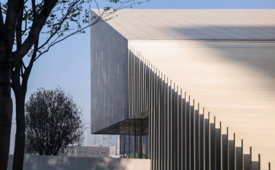 ����ʽʯ��Ļǽ